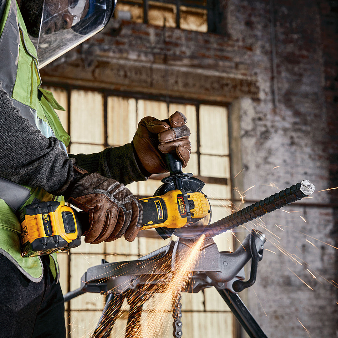 Dewalt DCG409VSNT-XJ 18V Kömürsüz Solo 125 mm Profesyonel Avuç Taşlama Makinesi (Akü ve Şarj Cihazı Dahil Değildir.) 10