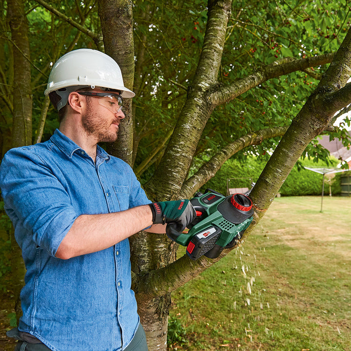 Bosch UniversalChain 18 Akülü Zincirli Ağaç Kesme Makinesi 9