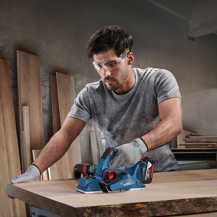 Bosch Gho 185-LI Planya 3