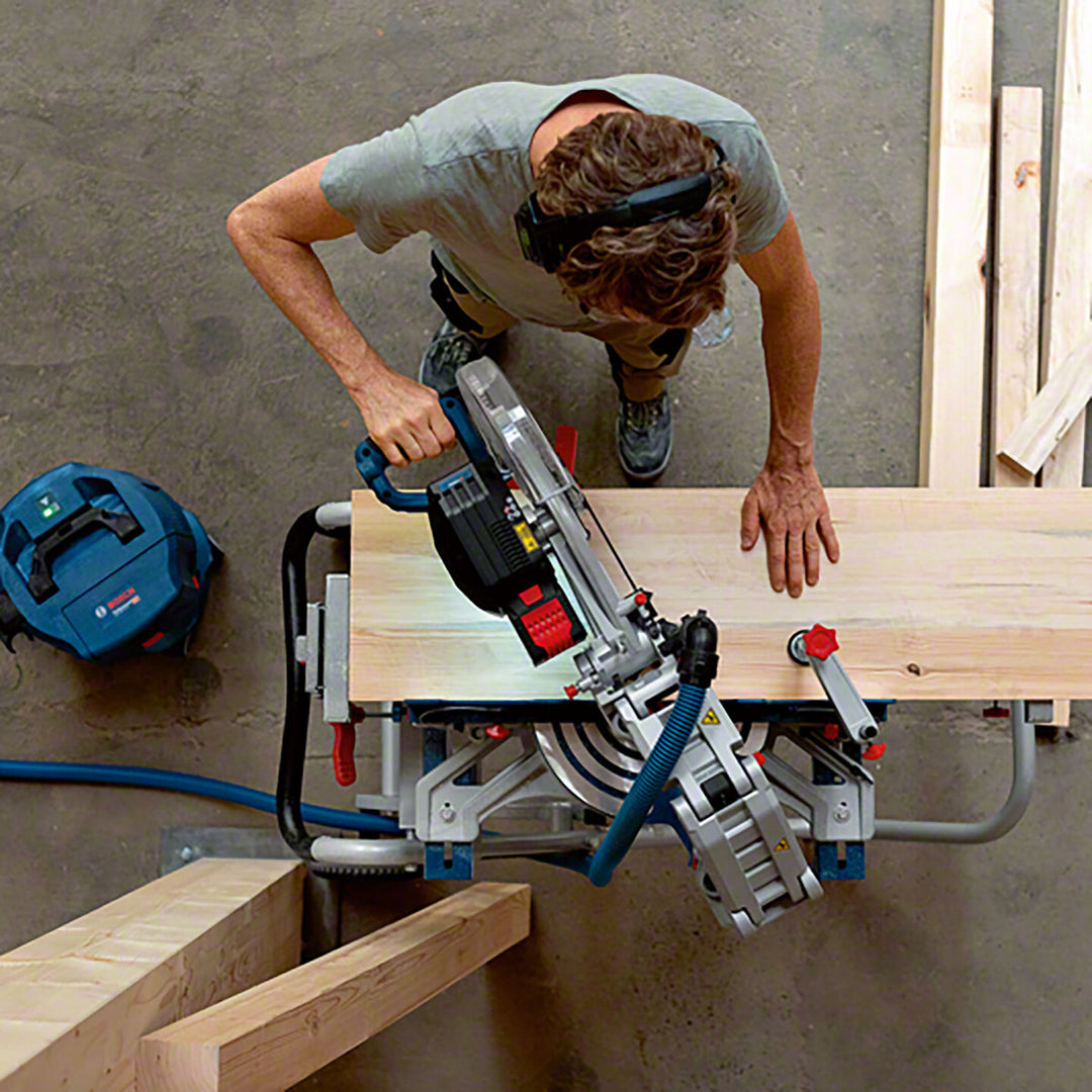 Bosch Profesyonel GCM-18V-305 GDC 2000W 305 mm Akülü Gönye Testere -Solo (Akü ve Şarj Cihazı Dahil Değildir.) 3