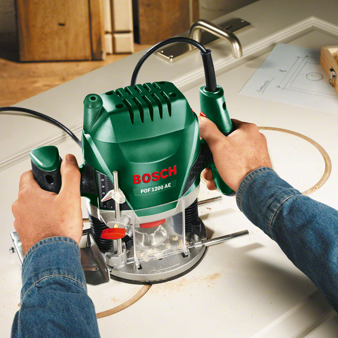 Bosch POF AE 1200 W Dikey Freze Makinesi 2