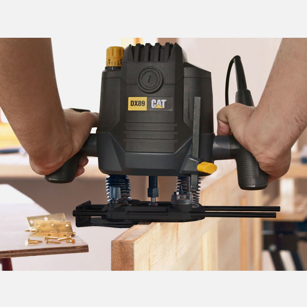 CAT DX89 2100Watt 12mm Profesyonel El Frezesi 2