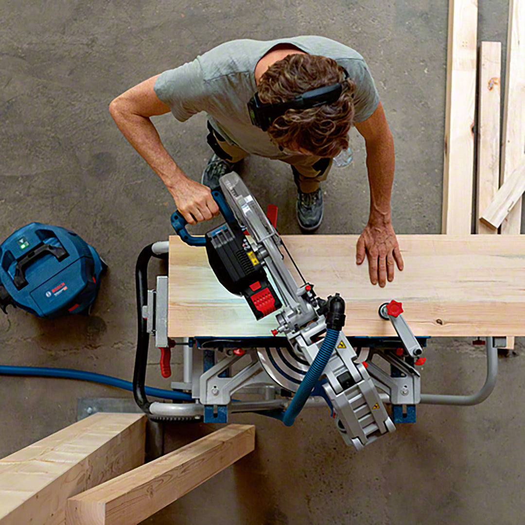 Bosch Profesyonel GCM-18V-305 GDC 2000W 305 mm Solo Akülü Gönye Testere (Akü ve Şarj Cihazı Dahil Değildir.) 3