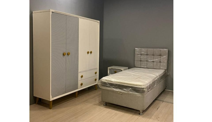 Teşhir Radio Genç Odası 2